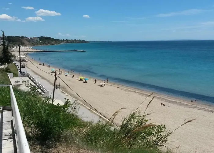 60m From Sea! Apartamento Nea Kallikrateia